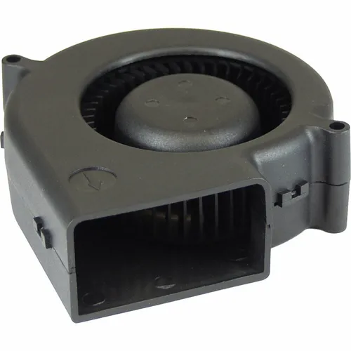 Titan TFD-B9733M12C Lüfter 97,5x92,5x32,5mm - Gehäuselüfter in Schwarz, ideal für effiziente Kühlung und leisen Betrieb in PC-Gehäusen.
