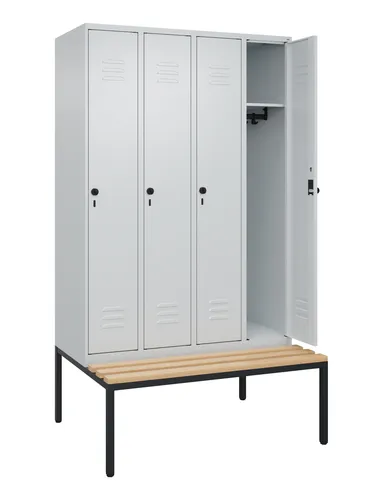 CP-Möbel Spind Classic PLUS, lichtgrau, 4 Abteile mit Sitzbank - Stabiler Spind mit 4 Abteilen (je 30 cm), ideal für Büros oder Umkleideräume. Inklusive Sitzbank und sicherem Drehriegelschloss. Maße: 120 x 212 x 81,5 cm, gefertigt in Deutschland.