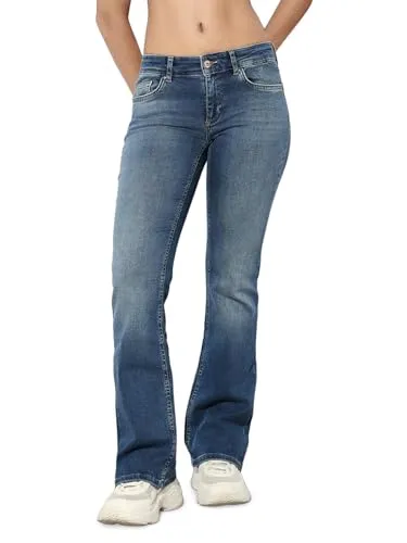 ONLY Bootcut-Jeans ONLBLUSH LW FLARED DNM REA1303 NOOS - Modische Bootcut Jeans in Medium Blue Denim, elastisches Material für den perfekten Sitz und hohen Tragekomfort, ideal für jeden Anlass.