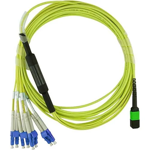 CBO LWL MPO/4xLC Breakout Kabel 10m - Multimedia Netzwerkadapter, hochwertiges Singlemode Kabel mit G.657.A1 für zuverlässige Datenübertragung über lange Strecken.