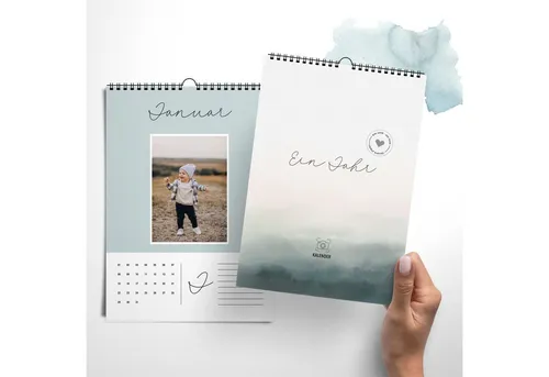 heaven+paper Familienkalender Fotokalender DIN A4 AQUA immerwährend, Wandkalender mit Spiralbindung, Hergestellt in Deutschland