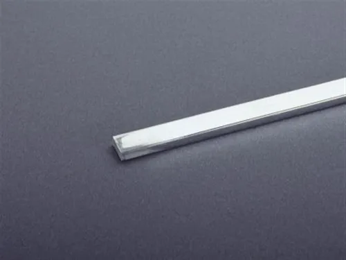 Wöhner Sammelschiene 01140 – Flach 3600 mm - Hochwertige Sammelschiene von Wöhner, flach mit 20x10 mm, ideal für die Elektroinstallation. Robuste Ausführung für zuverlässige Verbindungen.