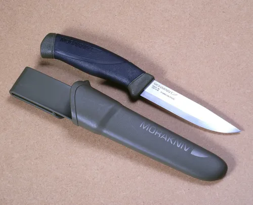 Morakniv Companion MG Arbeitsmesser - Vielseitiges Outdoormesser - Taschenmesser mit rostfreier Klinge, ideal für Jagd und Outdoor-Aktivitäten. Inklusive praktischer Messertasche für einfachen Transport und sicheren Gebrauch.