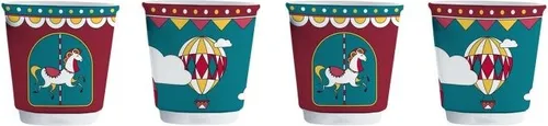 BIALETTI Espressobecher Set "Winter Wonderland" 4tlg - Genießen Sie Espresso stilvoll mit dem 4er Set aus der "Winter Wonderland"-Kollektion. Die charmanten Porzellanbecher mit nostalgischen Motiven bringen Weihnachtszauber und Kindheitserinnerungen in jede Kaffeepause.