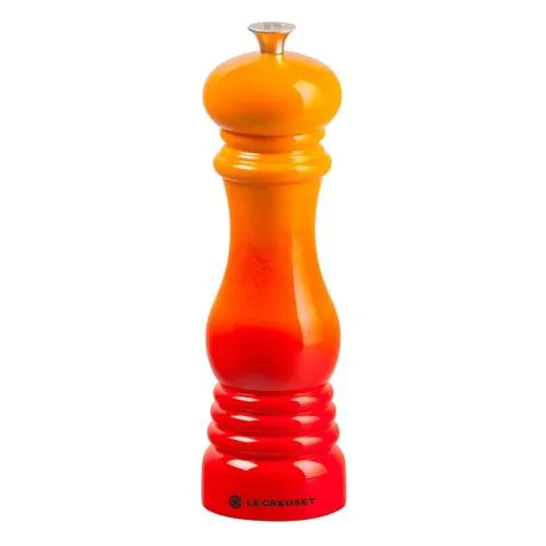 Le Creuset Pfeffermühle in Ofenrot - Küchenhelfer mit korrosionsbeständigem Keramikmahlwerk für präzises Würzen, ideal für kreative Köche und als stilvolles Geschenk.