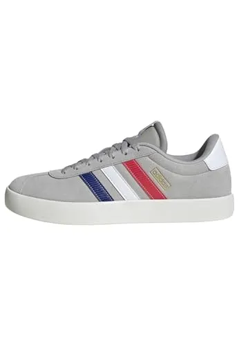 adidas Herren VL Court 3.0 Schuhe – Grey Two/Mystery Ink/Pure Ruby, Größe 42 2/3 EU - Stylische VL Court 3.0 Schuhe in Grey Two/Mystery Ink/Pure Ruby, ideal für Freizeit und Sport. Bequeme Passform und modernes Design für deinen Alltag.