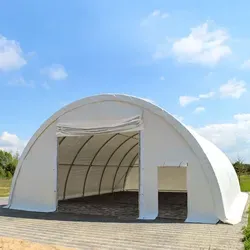 TOOLPORT Highlander Rundbogenhalle 9,15x12m - Stabil und Flexibel - Pavillon für professionelle Nutzung: Die TOOLPORT Highlander Rundbogenhalle bietet viel Lagerraum und ist ideal als wetterfester Schutz für Maschinen und Materialien. Flexibel aufstellbar, ohne Fundament, und mit geprüfter Statik.