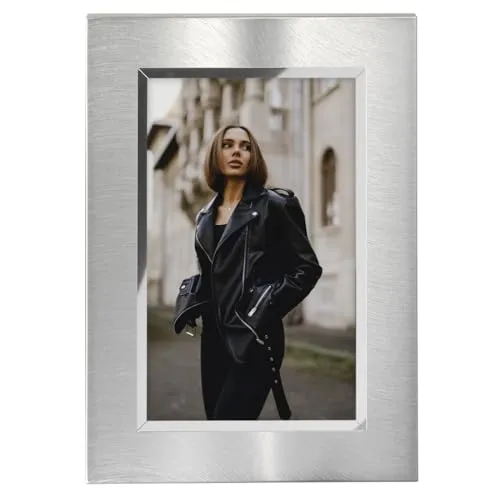 Hama Bilderrahmen 13x18 (Fotorahmen, Portraitrahmen, Hochformat, Querformat, zum Hängen, Hinstellen, Hängevorrichtung, Aufsteller, Samt, Samtrückwand, Glasscheibe, Bildformat 13 x 18 cm) silber