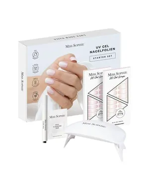 Original Miss Sophie UV Starterset - Selbstklebende Nagelfolien in Rose & Nude - Einfache Anwendung für perfekte Gel-Maniküre in kurzer Zeit. Halten bis zu 3 Wochen, ideal für jeden Anlass. Tierversuchsfrei und HEMA-frei. Inklusive UV LED Lampe und Pflegeprodukten.