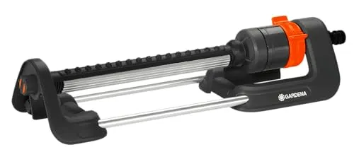 Gardena Viereckregner Aqua M - Rasensprenger für Flächen von 110-250 m², gleichmäßige Bewässerung und einstellbare Reichweite von 8-18 m