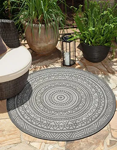 Mistra Teppich – Robuster, moderner Teppich für In- und Outdoor - Teppiche Gegend: Pflegeleichter Kurzflor-Teppich aus 100% Polypropylen, ideal für Küche und Flur, wetterfest und UV-beständig.