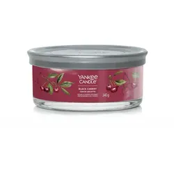 Black Cherry Signature Multiwick Tumbler 340g - 5-Docht - Duftkerze in der Kategorie Kerzen mit verführerischem Kirschen-Aroma, das Sommerfeeling ins Heim bringt. Ideal für eine gemütliche Atmosphäre!