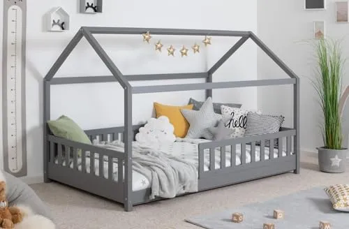 TiCAA Kinderbett Hausbett Kay 90x200 cm – Sicher und flexibel für Jungen & Mädchen - Kleinkindbett aus massivem Kiefernholz, inklusive Rolllattenrost und variabel einstellbarem Rausfallschutz für sicheren Ein- und Ausstieg. Höhenverstellbar und in verschiedenen Größen erhältlich.