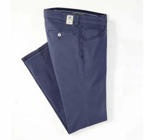 Club of Comfort Chinohose Marvin 8103 - Bequeme Chinohose mit elastischem Comfortbund und sportlicher Swing-Pocket. Hochwertiger Baumwoll-High Stretch für optimale Bewegungsfreiheit und ein modernes Design.