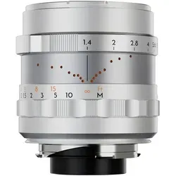 Thypoch Simera 28mm f1.4 für Leica M - Objektiv für Leica M, bietet eine große Blende von f1.4 für beeindruckende Low-Light-Fotografie und kreative Bildgestaltung.