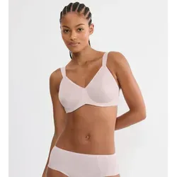 Triumph Minimizer-BH Essential mit schimmerndem Jacquard-Muster in TENDER PINK - Femininer Minimizer-BH mit breiten, verstellbaren Trägern für optimalen Halt. Nahtlos vorgeformte Cups sorgen für eine angenehme Passform und eine optische Verkleinerung der Brust.