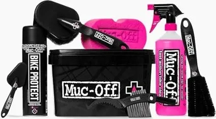 Muc-Off 8 in 1 Fahrrad Reinigungsset - Fahrrad-Pflegemittel mit 1l Nano-Tech Fahrradreiniger, Bürsten und Bike Protect für optimale Reinigung und Schutz vor Korrosion. Ideal für Fahrradliebhaber!
