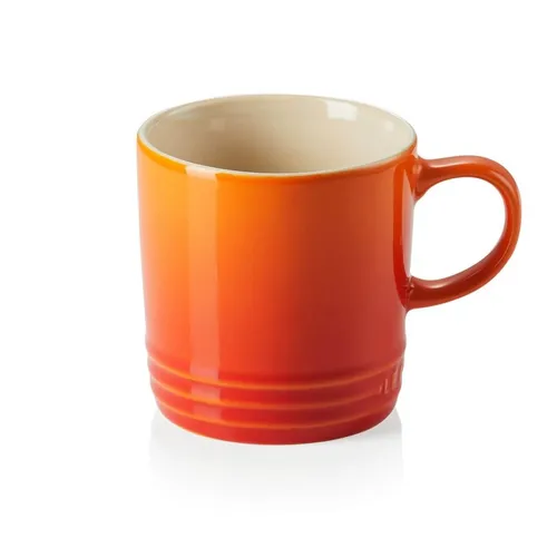 Le Creuset Becher 350 ml Feuriges Orange - Thermobehälter mit 350 ml Fassungsvermögen, ideal für Heißgetränke. Extrem widerstandsfähige Emailleoberfläche, spülmaschinenfest und ofenbeständig von -23°C bis 260°C. 5 Jahre Herstellergarantie!