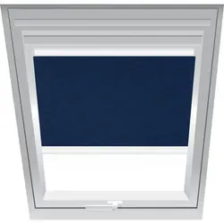 Roto Verdunklungsrollo Nachtblau 2-V22, 74x78 cm - Das Roto Verdunklungsrollo in Nachtblau 2-V22 bietet effektiven Lichtschutz für Roto Dachfenster. Mit stufenloser manueller oder elektrischer Bedienung sorgt es für eine stilvolle und dunkle Atmosphäre in Ihrem Raum.