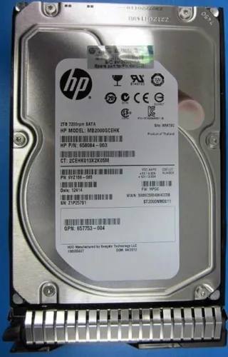 HDD 2TB 7.2K SATA 3.5" - Hohe Speicherkapazität für Ihre Daten - Festplatten mit 2TB hot-plug SATA, 3.5", ideal für zuverlässige Datenspeicherung und einfache Erweiterung Ihres Systems.