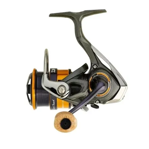 DAIWA 22 Silvercreek X LT 2500S-XH Angelrolle - Leichte Spinnrolle mit nur 205g, ideal für präzises Angeln und hohe Schnurfassung bis 87cm, perfekt für passionierte Angler.