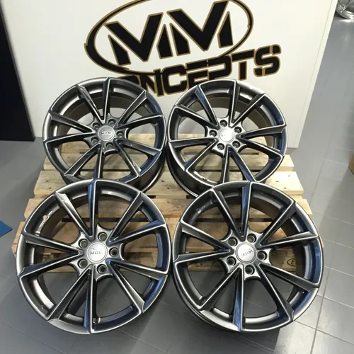 MAM A5 8JX18 5/112 ET35 66.6 MATT Black Painted Alufelge - Autofelgen, inklusive Anbaumaterial und Gutachten für eine einfache Montage und optimale Sicherheit.