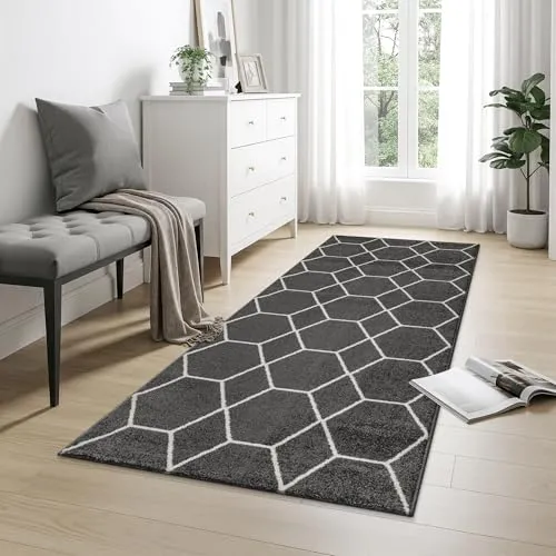 SANAT Wohnzimmerteppich – Pflegeleicht, Dunkelgrau, 80 x 200 cm - Vielseitiger Flächenteppich im modernen Trellis-Muster, ideal für jeden Raum. Pflegeleicht und robust, sorgt er für Wärme und Komfort in Ihrem Zuhause. OEKO-TEX zertifiziert für geprüfte Qualität.