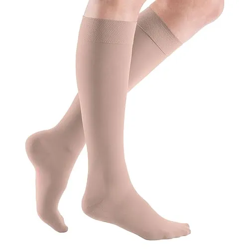 Medi mediven elegance Kompressionsstrümpfe Größe 3 | CCL2 | cashmere - Hochwertige atmungsaktive Kompressionsstrümpfe mit Clima Fresh-Technologie für optimalen Tragekomfort und antibakterielle Wirkung, ideal für jeden Tag.