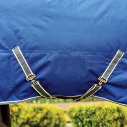 Weatherbeeta Comfitec Premier Free II Detach-A-Neck Medium 220g - dunkelblau/grau/weiß - Hochwertige Weidedecke für Pferde, wasserdicht, atmungsaktiv und mit abnehmbarem Halsteil. Ideal für alle Witterungsbedingungen und sorgt für optimalen Tragekomfort.