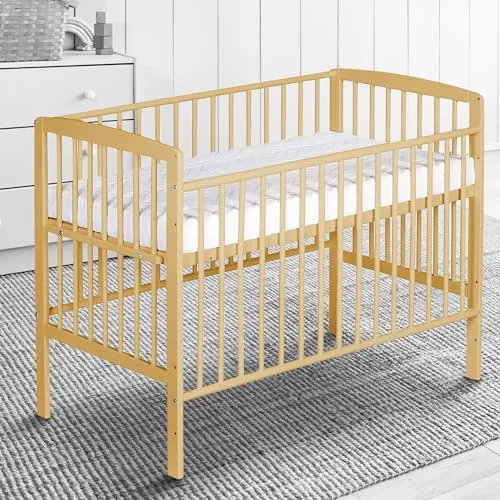 Schardt Micky Plus Beistellbett für Boxspringbetten - Babybett aus massivem Buchenholz, ideal für Boxspringbetten dank stufenloser Höhenverstellung – perfekt für eine sichere und bequeme Schlafumgebung.