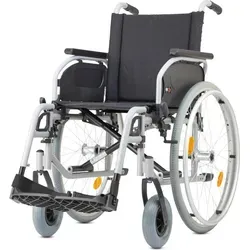 Rollstuhl S-ECO 300 von Bischoff & Bischoff - Flexibler Standardrollstuhl mit verstellbaren Sitzbreiten und -höhen, pannensicheren Reifen und platzsparend zusammenklappbar. Ideal für drinnen und draußen!
