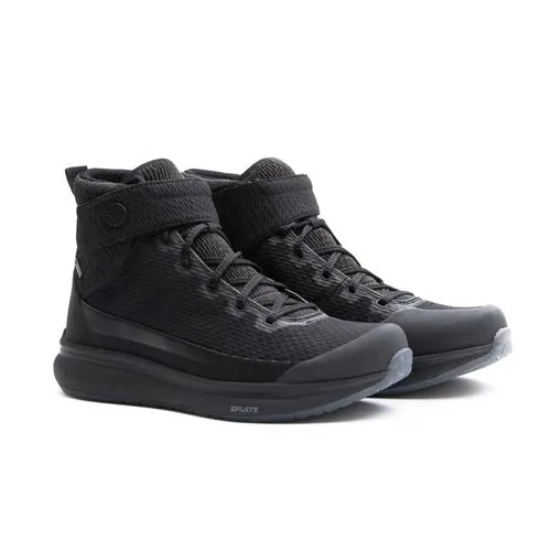 Momo Design Stiefel Firegun-2 GTX für Herren (Gr. 42) - Robuste Momo Design Stiefel Firegun-2 GTX für Herren in Größe 42, ideal für jedes Wetter und mit optimalem Tragekomfort. Perfekt für stilvolle Outdoor-Abenteuer! Schützen Sie Ihre Füße mit Stil.