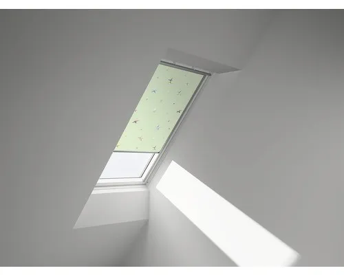 VELUX Verdunkelungsrollo Kids mit grünen Sternen, manuell - Rollos für optimale Verdunkelung in Schlaf- und Kinderzimmern, stufenlos positionierbar und mit Thermobeschichtung für besseren Hitzeschutz.