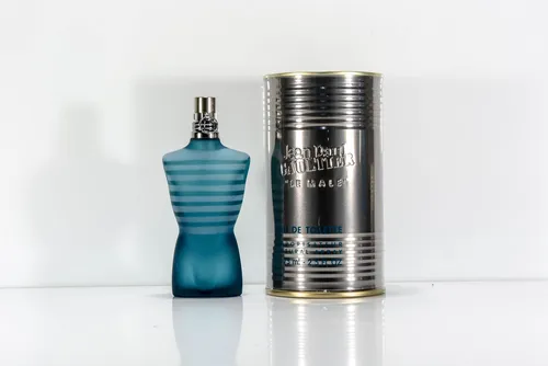 Jean Paul Gaultier Le Mâle Eau de Toilette 75ml - Eau de Toilette für Herren, maskuliner Duft mit einer einzigartigen Mischung aus frischen und orientalischen Noten für einen unvergesslichen Auftritt.