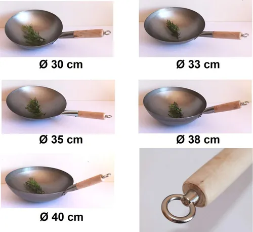 Wok Pfanne 30 cm Ø aus Carbonstahl mit Holzgriff - Robuste Wok Pfanne für Gasherde, ideal für authentische asiatische Gerichte, aus hochwertigem Kohlenstoffstahl für optimale Wärmeleitung.