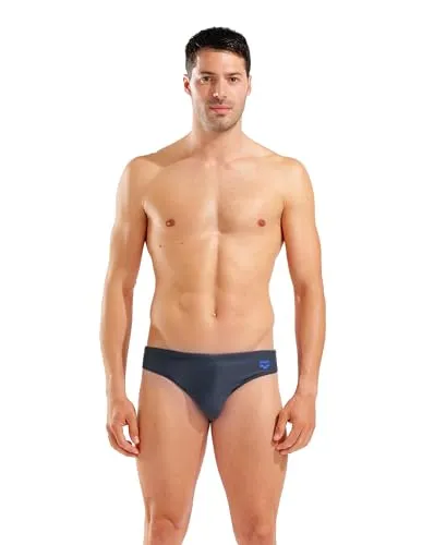 ARENA Herren Santamarias R Beach Slip Badehose - Stylische Slip Badehose für Herren aus umweltfreundlichem Material mit hervorragendem Tragekomfort. Ideal für den Strand und Freizeitaktivitäten, chlor- und salzwasserbeständig, schnelltrocknend, mit perfekter Passform.