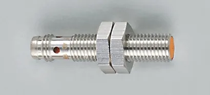 Ifm Electronic Induktiver Sensor PNP/NPN IE5338 - Präzise Erkennung - Industrie-Induktive Näherungssensoren, hochpräzise Erkennung für zuverlässige Automatisierungslösungen