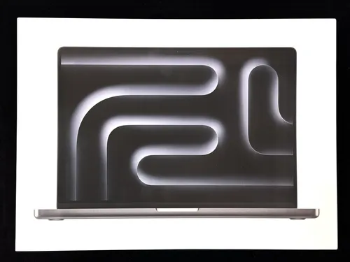 APPLE MacBook Pro 41,05cm - 16,2 Zoll, M4 Max Chip mit 14-Core CPU und 32-Core GPU, 36GB RAM, 1TB SSD in Space Black für maximale Leistung und Kreativität