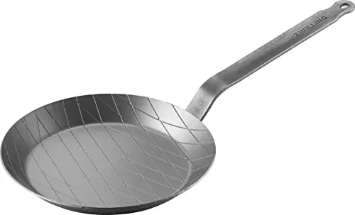 ZWILLING FORGE Eisenpfanne, Ø24cm - Robuste Eisenpfanne für intensiven Geschmack und Röstaromen; ideal für hohe Temperaturen auf Induktions-, Ceran- oder Gasherd sowie Grill und Backofen.