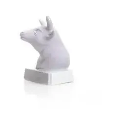 BW Porzellanfigur Tierkreiszeichen Stier 10 cm - bisquit weiß - Elegante Porzellanfigur des Tierkreiszeichens Stier in 10 cm Höhe. Handgefertigt mit viel Hingabe, verkörpert sie Treue und Zuverlässigkeit. Ideal als Geschenk oder zur dekorativen Verschönerung Ihres Zuhauses.