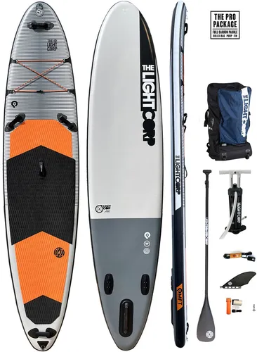 LIGHT PLATIN FREERIDE 12.6x33 SUP 2023 mit CARBON ENDURANCE RACE Paddel - Das LIGHT PLATIN FREERIDE 12.6x33 SUP 2023 bietet Stabilität und schnelles Gleiten. Ideal für Freeride und Yoga, mit leichtem Gewicht von 10,8 kg und umfangreichem Zubehör für unvergessliche Wasserabenteuer.