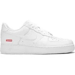 Nike Air Force 1 Low Supreme White – Sneaker für Urban Style - Der Nike Air Force 1 Low Supreme White kombiniert ikonisches Design mit hochwertigem Leder. Dieser Sneaker bietet sowohl Stil als auch Komfort und passt perfekt zu jedem Outfit – ein Must-have für Streetwear-Liebhaber.