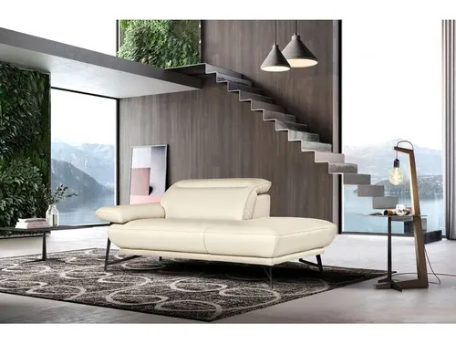 Ottomane EGOITALIANO Anais, erstklassiges Designsofa, Breite 179 cm, Fußfarbe schattengrau , beige (cremeweiß), Sofas, B/H/T: 179cm x 74cm x 106cm, Leder BULL, Ottomane rechts, Armlehne links, LEDER -Artikel BULL – Kat. B: Der Artikel BULL ist ein geschliffenes, pigmentiertes und behandeltes Rindsleder mit einer Dicke von 1, 3-1, 5 mm. Dieses Leder zeigt eine ziemlich weiche Hand mit einem halb undurchsichtigen Aussehen. Es handelt sich um ein geschütztes Leder. Eine leichte Deckschicht schützt sie vor Flecken, ohne ihre ursprünglichen Eigenschaften zu verändern. Die geschützten Leder kombinieren die Vorteile von Natürlichkeit und Weichheit mit einer guten Beständigkeit gegen Verschleiß und Ausbleichen. Das Vorhandensein der charakteristischen Zeichen, die das Leben des Tieres bestimmen, wie Narben, Körnungsunterschiede, Falten, Adern, Disharmonien in Farbtönen, beweisen ihre absolute Echtheit und großen Wert. -Artikel CAREZZA - Kat. C: Der Artikel CAREZZA ist ein halbnarbiges Naturleder mit einer Dicke von 1, 2-1, 4 mm. Es hat eine weiche und wachsartige Hand mit halb undurchsichtigem Aussehen. CAREZZA ist ein Naturleder, das die ursprünglichen Eigenschaften der Mäntel nicht verändert. Das Vorhandensein von verheilten Narben, Körnungsunterschiede, Falten, Adern, Unterschiede in den Farbtönen und andere Spuren, die die Natur auf diesen Fellen hinterlassen hat, sind ein Beweis für die absolute Echtheit und das Zeugnis ihres großen Wertes. -Artikel NUVOLE - Kat. C: Bei dem Artikel NUVOLE handelt es sich um ein halbnatürliches, halbnarbiges Rindsleder mit einer natürlichen Körnung von 1, 2 bis 1, 4 mm. NUVOLE hat eine weiche, wachsartige Hand mit mattem Aussehen und einem Wolkeneffekt. Es geht um ein Naturleder, das die ursprünglichen Eigenschaften der Lederhäute nicht verändert. Das Vorhandensein von verheilten Narben, Körnungsunterschiede, Falten, Adern, Unterschiede in den Farbtönen und andere Spuren, die die Natur auf diesen Fellen hinterlassen hat, sind ein Beweis für die absolute Echtheit und das Zeugnis ihres großen Wertes. -Artikel BACIO - Kat. C: Der Artikel BACIO ist ein halbnarbiges Naturleder mit einer Dicke von 1, 6-1, 8 mm. BACIO hat eine weiche und wachsartige Hand mit halb undurchsichtigem Aussehen. Es handelt sich um ein Naturleder, das die ursprünglichen Eigenschaften der Lederhäute nicht verändert. Das Vorhandensein von verheilten Narben, Körnungsunterschiede, Falten, Adern, Unterschiede in den Farbtönen und andere Spuren, die die Natur auf diesen Fellen hinterlassen hat, sind ein Beweis für die absolute Echtheit und das Zeugnis ihres großen Wertes. MIKROFASER -CASHMERE CASHMERE ist ein neues technisches Gewebe mit einem visuellen und taktilen Aspekt, der dem Nubuk sehr nahe kommt, mit innovativen Eigenschaften. Seine außerordentliche Weichheit kommt von einem exklusiven Produktionsprozess, der Unreinheiten und Unregelmäßigkeiten beseitigt. Das Ergebnis ist eine bemerkenswert samtige Faser, die durch das Vorhandensein von Körnern verstärkt wird. Von der einfarbigen Eleganz der warmen Farben und der Vielfalt an trendigen Farben, die es zu seiner eigenen Stärke und Persönlichkeit machen. 100% Polyester., Ottomane, Kopfteil verstellbar, Leder BULL, cremeweiß, B:179cm H:74cm T:106cm