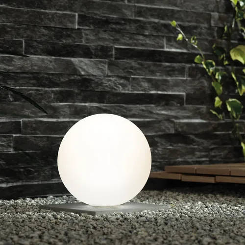 esotec Stimmungsvolle Solarkugel Siena 40 cm mit Fernbedienung - Gartenleuchten – 16 Lichtfarben, USB-ladbar und ideal für stimmungsvolle Abende im Freien mit automatischer Ein- und Ausschaltung.