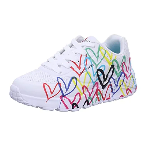 Skechers X JGoldcrown Uno Lite - Spread the Love - Stylische Mädchen Sneakers aus synthetischem Durabuck mit einzigartigem Herzdesign des Künstlers Goldcrown. Bequemes Air-Cooled Memory Foam Fußbett für ganztägigen Komfort.