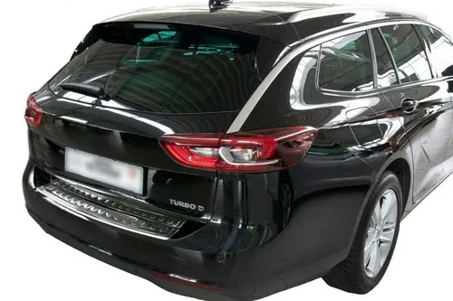 RECAMBO Ladekantenschutz für OPEL INSIGNIA B SPORTS TOURER - Abdeckblenden für optimalen Kratzschutz im Ladebereich mit edler V2A Edelstahl-Optik und 100% passgenauer 3D-Form, einfach zu montieren dank vormontiertem Spezialklebeband.