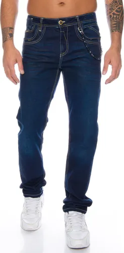 Cipo & Baxx Herren Regular Fit Jeans BJ3950 Blau, W38/L34 - Premium Regular Fit Jeans mit erstklassigem Tragekomfort und stilvollem Design. Ideal für Freizeit und Büro, inklusive stylischer Zierkette. Kontrastnähte setzen dezente Akzente.
