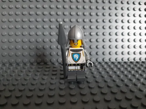 LEGO Creator 31168 Ritterburg im Mittelalter 31168 - LEGO-Bausatz für Kinder ab 9 Jahren, 3-in-1 Bauset mit 1371 Bausteinen für kreative Bauideen und endlosen Spielspaß.