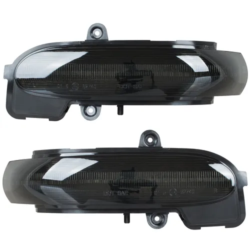 Mercedes C-Klasse W203 Spiegelblinker LED Set - Hochwertiges LED Set für die Kfz-Beleuchtung der Mercedes C-Klasse W203. Bietet eine moderne Optik und erhöht die Sichtbarkeit im Straßenverkehr.