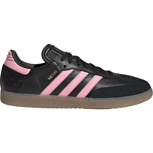 Adidas SAMBA MESSI - schwarz - Klassiker und Fußballschuh, inspiriert von Lionel Messi. Bequemes Leder-Obermaterial und griffige Gummiaußensohle für optimalen Halt – zeige deinen Support im Alltag!